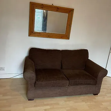 Immaculate 1-Bed House In Leeds